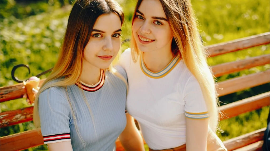 Zodiac Signs Who Turn Friendships Into Lifelong Bonds