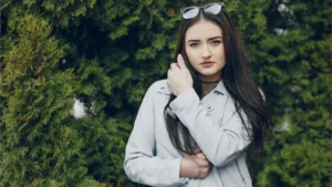 4 Zodiac Signs Who Secretly Love Being Alone