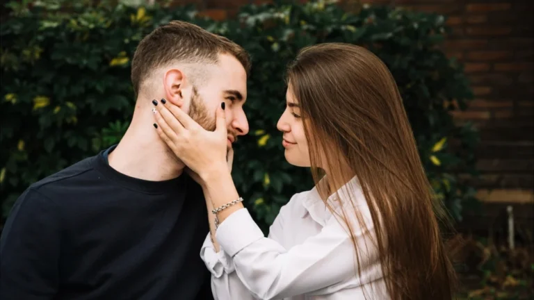 5 Zodiac Signs That Tend to Submit in Relationships