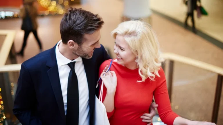 Top 4 Zodiac Signs Who Always Attract Clingy Partners